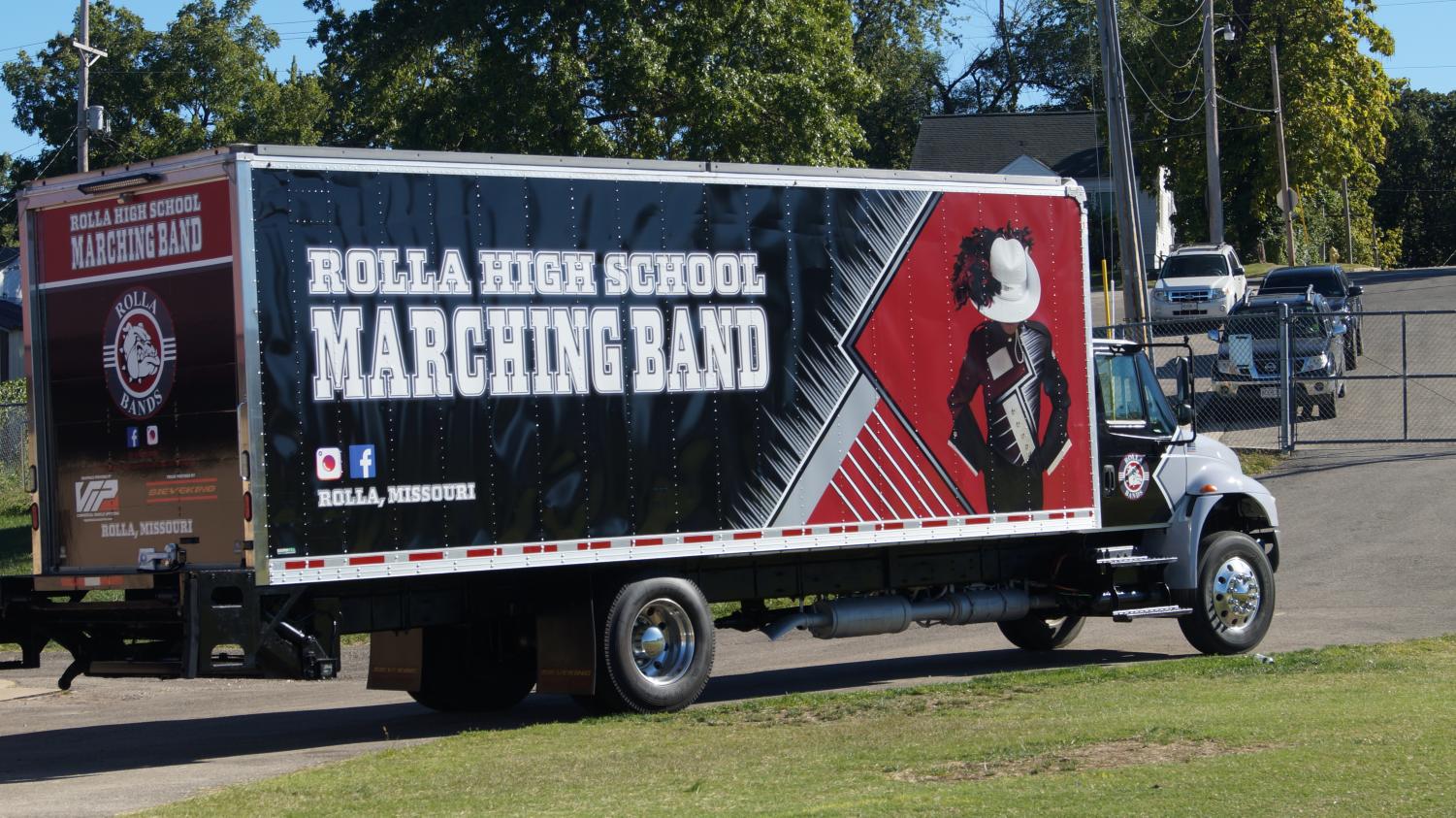 former-band-kid-gives-back-to-high-school-band-community-rhs-echo