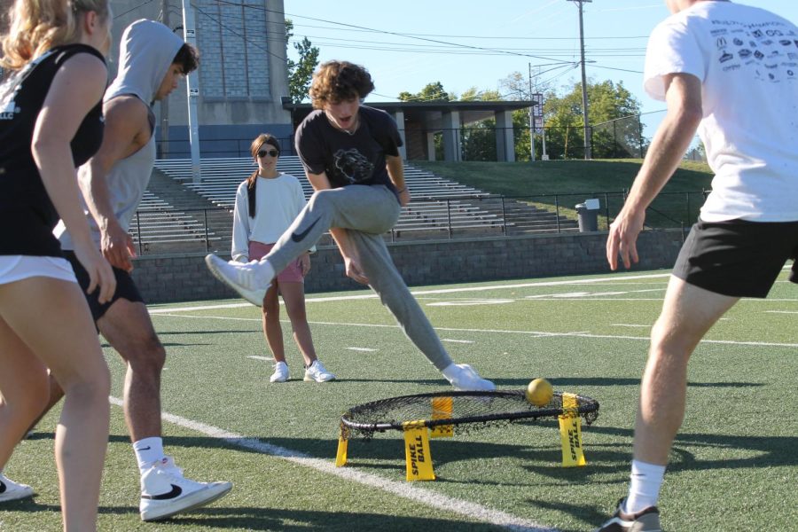 RHS Leadership Spikeball Tournament Photo Gallery