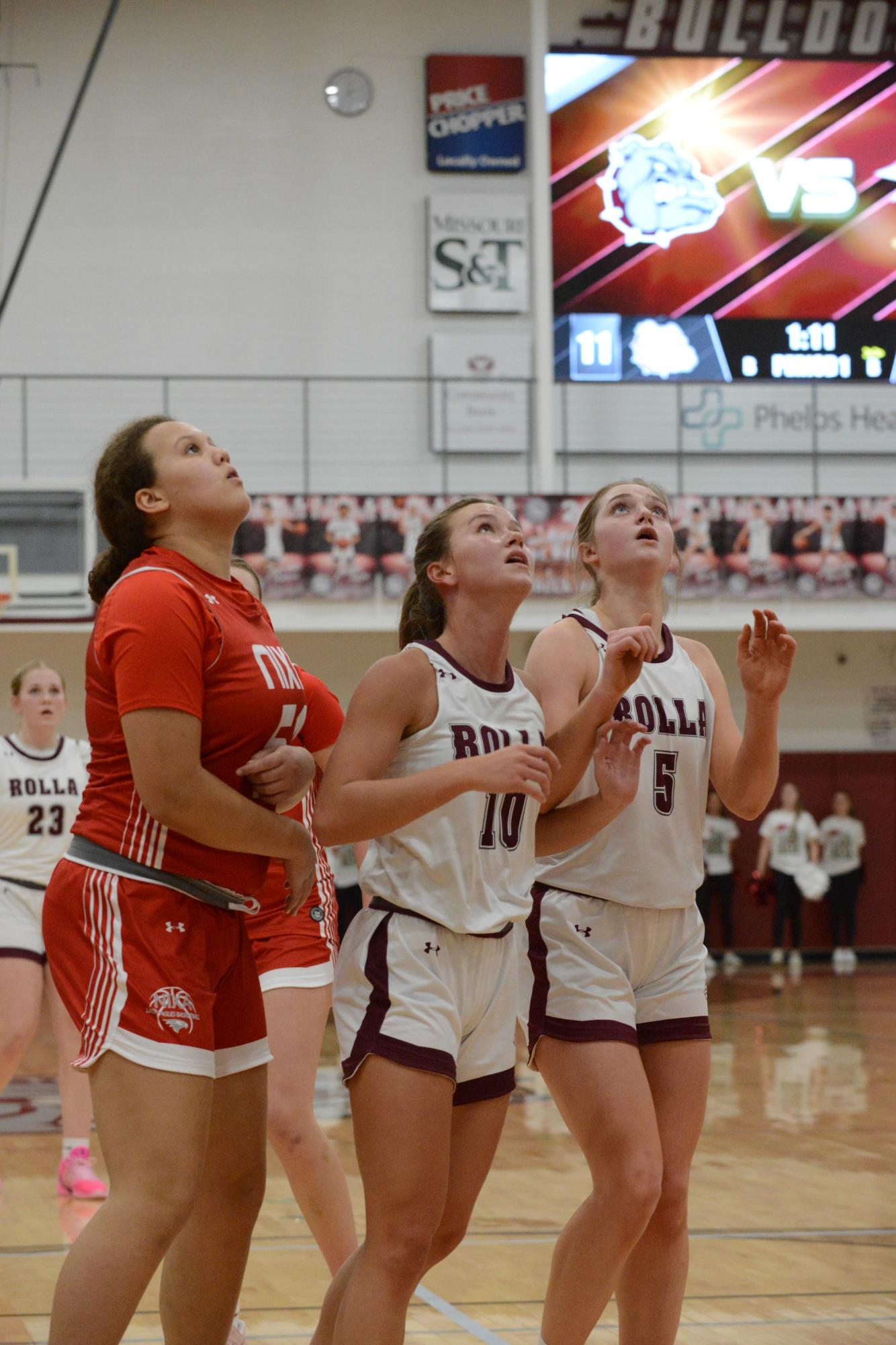 Girls basketball: Rolla v. Nixa photo gallery
