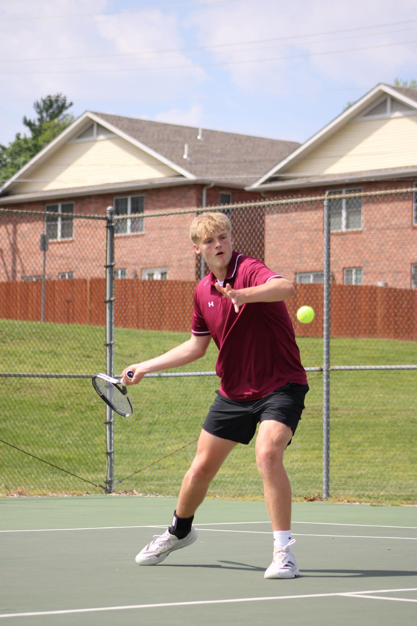 Tennis team starts Districts with 18-1 record